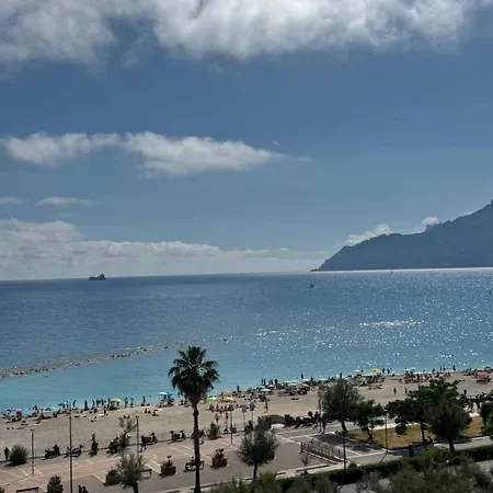 Le 3 Onde 300 Meters From The Salerno